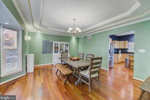 4933 Aspen St, Shady Side MD  20764-9667 exterior