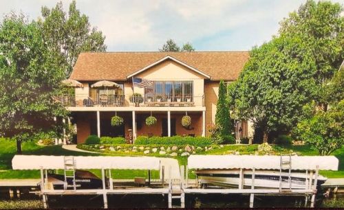 15524 Harbor Dr, Egralharve, IA 51360-7427
