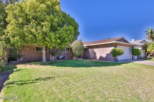 2225 Brentwood St, Simi Valley, CA 93063-2610