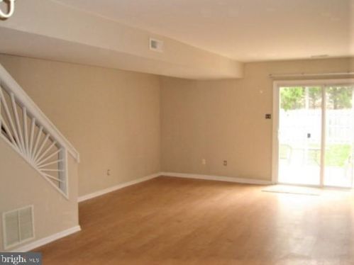 139 Whitman Ave, Stratford, NJ 08084-1007