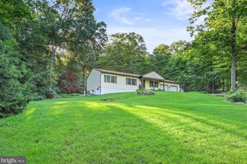 1260 Oak Ridge Rd, Harrisburg, PA 17112-9095