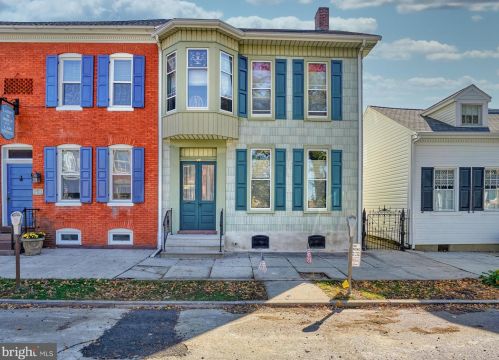 213 Broadway, Hanover, PA 17331-2503