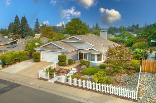 6524 Deaderick Ct, Citrus Heights, CA 95662-3740