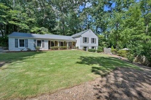 210 Cobblestone Ct, Marietta, GA 30067-4904