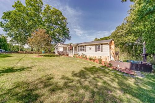 480 Taylors Gin Rd, Temple, GA 30179-4064