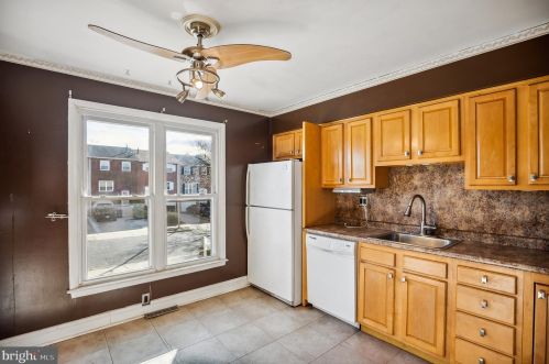 1445 Bittersweet Dr, Blenheim, NJ 08012-4901