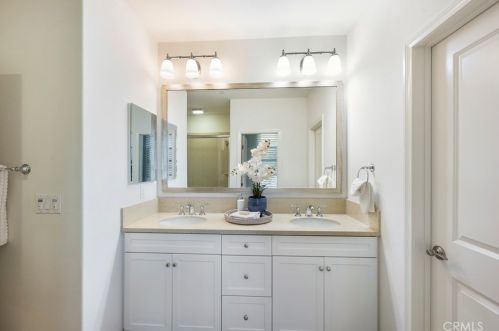 124 Overbrook, Irvine CA  92620-2177 exterior