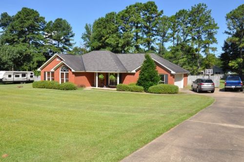 14 Waterford Dr, Cataula, GA 31804-2022