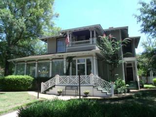 924 Fillmore St, Corinth, MS 38834-4125