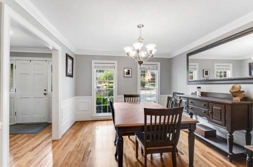 2976 Four Oaks Dr, Atlanta GA  30360-1752 exterior