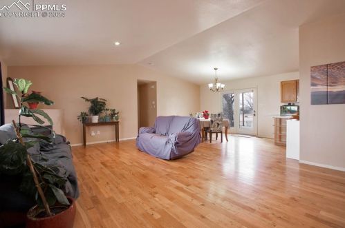 703 Matt Dr, Pueblo CO  81007-6513 exterior