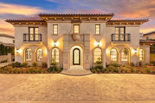 320 Palm Dr, Arcadia, CA 91007-8239
