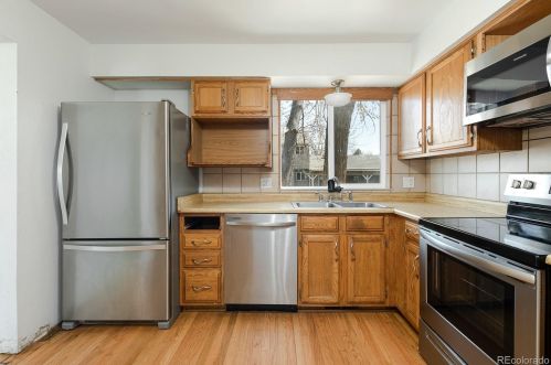 2418 Dawson Way, Aurora CO  80014-2412 exterior