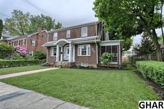 420 South St, Carlisle PA  17013-3427 exterior