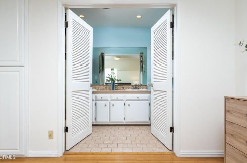 2937 Adams St, Glendale CA 91206-3403 exterior