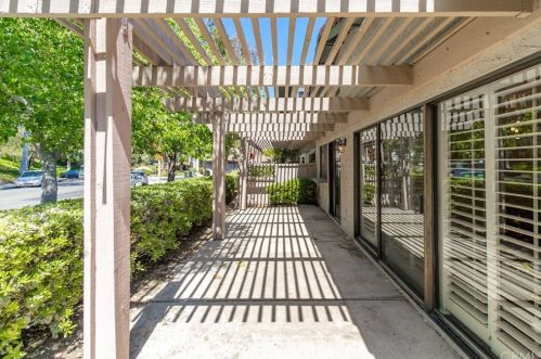 6548 Circulo Dali, Anaheim CA  92807-4906 exterior