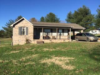753 Powell Rd, Tullahoma, TN 37388-5969