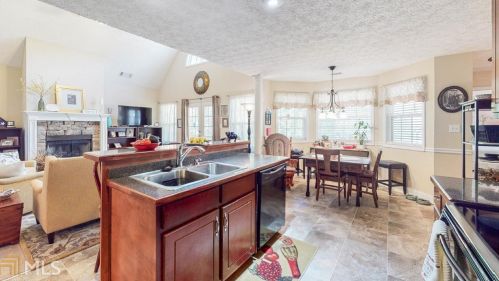 170 Aaron Ct, Forsyth, GA 31029-8900
