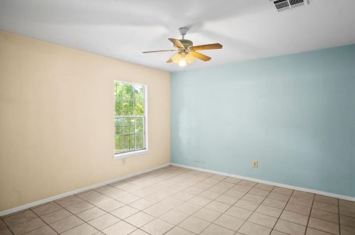 203 Deep Dl Ln, Conroe TX  77304-1249 exterior