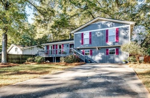 2991 Raintree Dr, Conyers, GA 30094-2747