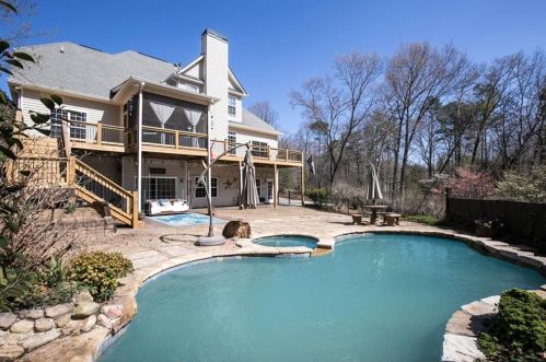 289 Northwoods Dr, Mount Airy, GA 30563-2258