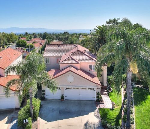 1360 Malaga St, Upland, CA 91784-8603