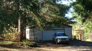 170 Mossflower Ln, Grapeview, WA 98546-9429