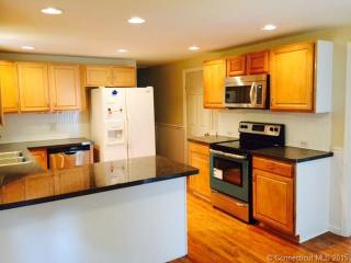 47 Worcester Rd, Vernon, CT 06066-3901