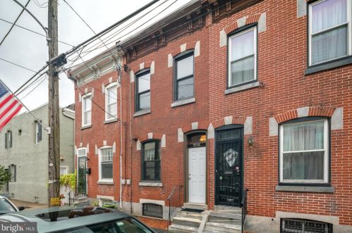 2362 Gordon St, Philadelphia, PA 19125-2929