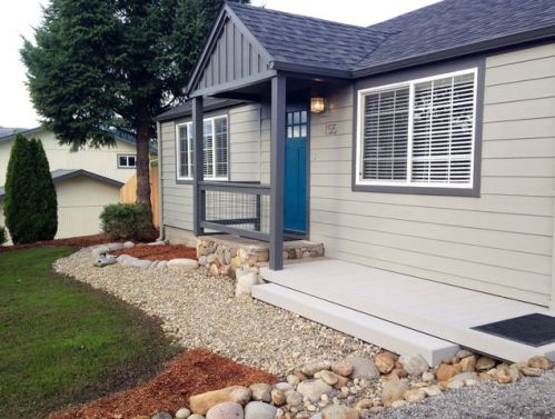 155 71st St, Springfield, OR 97478-8001