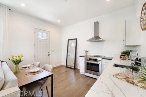 407 Harvard St, Glendale CA  91204-1204 exterior