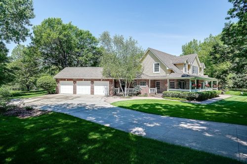 5 Hillcrest Dr, Saint Paul MN  55110-6101 exterior
