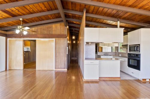 3473 Ala Hinalo St, Honolulu HI  96818-2227 exterior