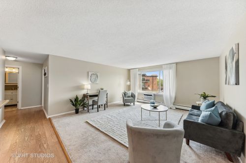 1217 Old Wilke Rd, Arlington Hts, IL 60005-2974