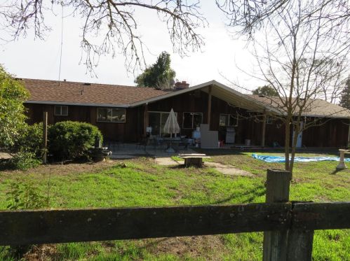 1645 Chris Ln, San Martin, CA 95046-9631