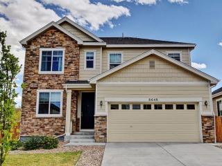 6646 Kewaunee Way, Aurora, CO 80016-4327