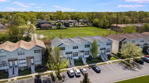 12415 Meadow Ln, Dixmoor, IL 60406-5227