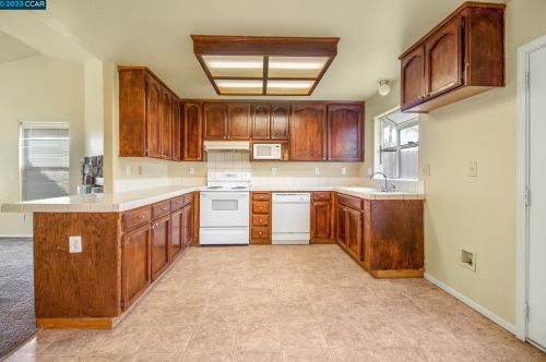 4224 Dunster Dr, Salida, CA 95368-9728