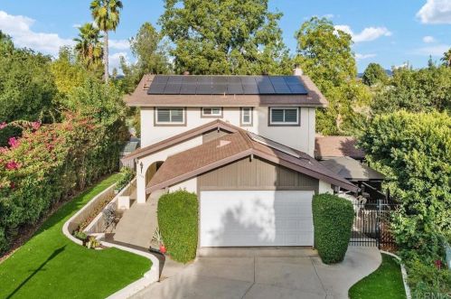 1208 Canter Rd, Escondido, CA 92027-4450