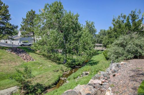 7186 Bentley Cir, Englewood CO 80112-1186 exterior