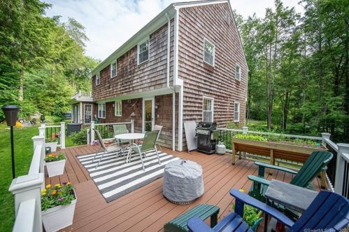 6 Shady Dell Ln, Somers CT  06071-2136 exterior