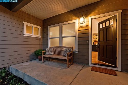 1790 Ruth Dr, Concord CA  94523-2942 exterior