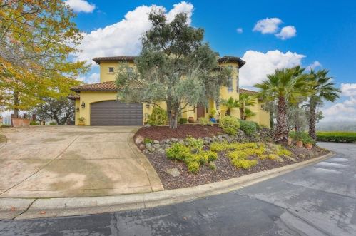 100 Del Norte Vista Ct, Folsom, CA 95630-2145