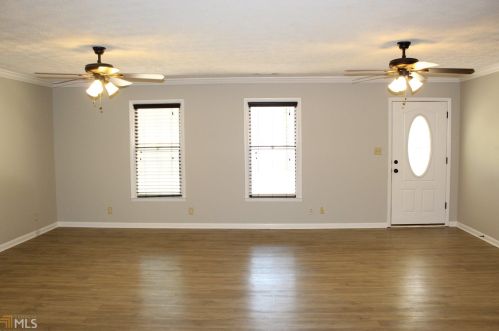 58 Hamilton Dr, Lagrange, GA 30240-9279
