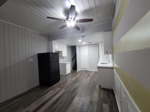 28 Lakeway St, Conroe TX  77304-3416 exterior
