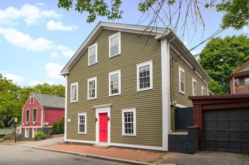 12 Sheldon St, Providence, RI 02905-3618