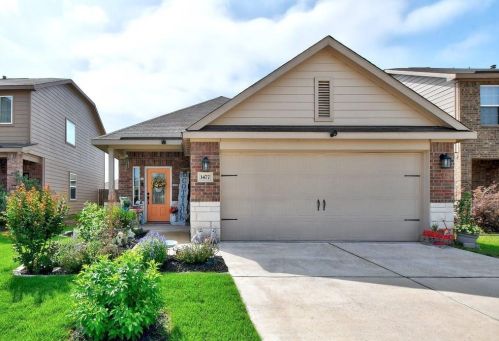 1477 Treeta Trl, Uhland TX  78640 exterior