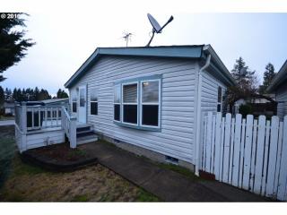 630 9th St, Walker, OR 97426-7504