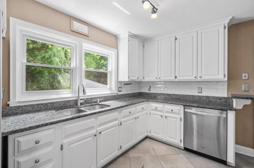 1627 Beacon Hill Blvd, Atlanta GA  30329-2517 exterior