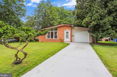 11510 Lockhart Pl, Silver Spring, MD 20902-3165